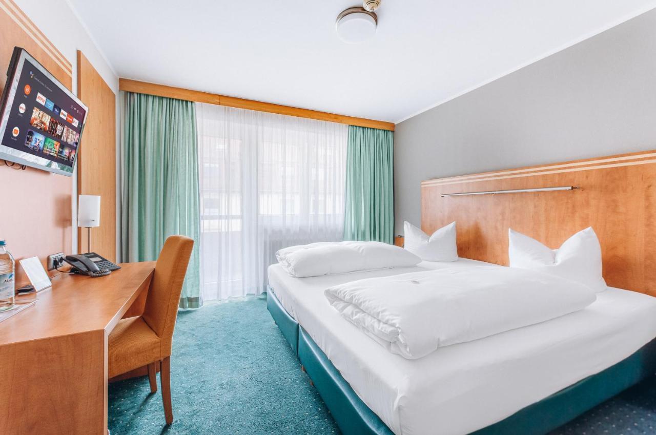 Isartor Hotel 3*