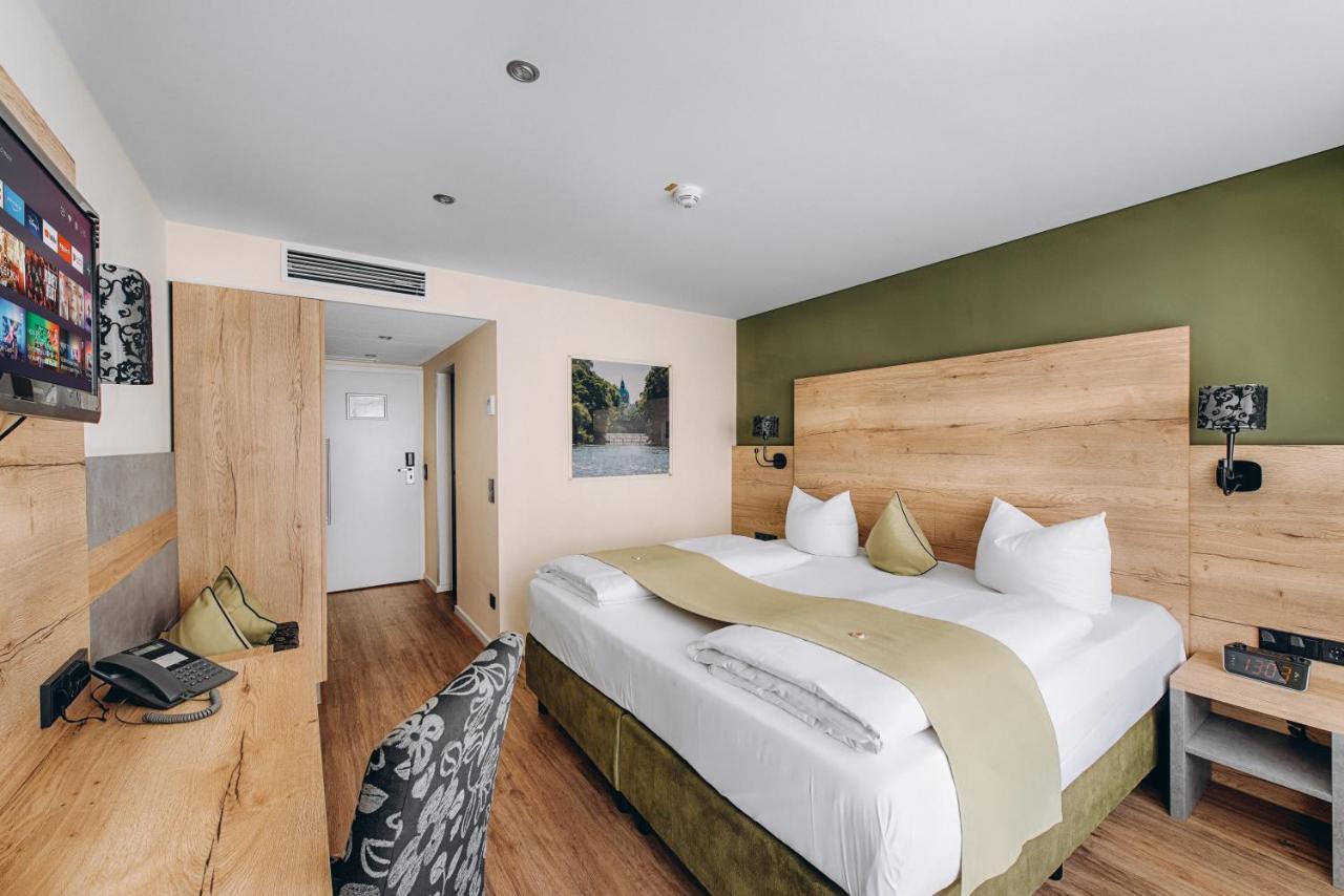 Hotel Isartor 3*